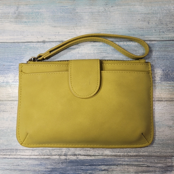 Universal Thread Handbags - Universal Thread Wristlet Clutch.